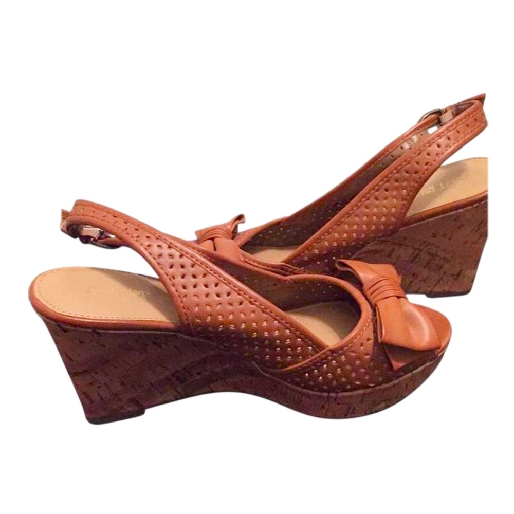 Apt. 9 Brown Laser Cut Peep Toe Wedges Womens Size 6.5